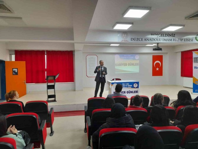 Öğrenciler Mesleği Erbabından Dinledi