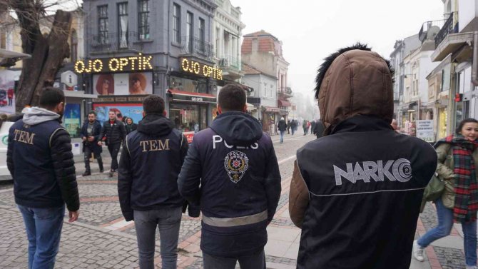Polis Ekiplerinden Yılbaşı Öncesi Büyük Uygulama