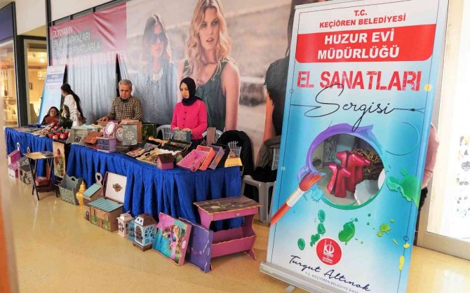Engelli Ve Yaşlıların El Emeği Ürünleri Sergide Değer Buluyor