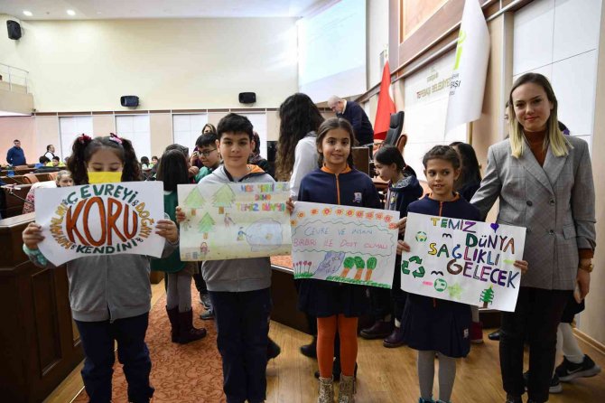 Eko-okullar “Çevre Çocuk Meclisi” Başkanını Seçti