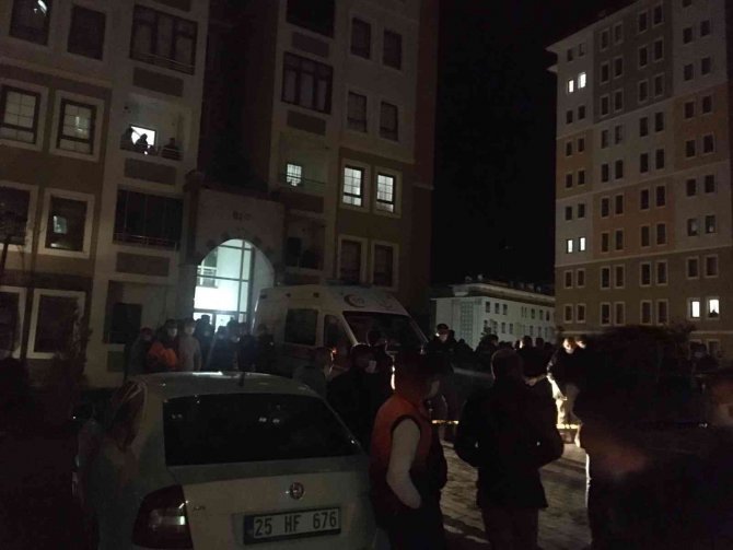 Hareketsiz Kalıncaya Kadar Yaşlı Kadının Boğazını Kesmiş