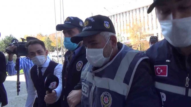 Hareketsiz Kalıncaya Kadar Yaşlı Kadının Boğazını Kesmiş