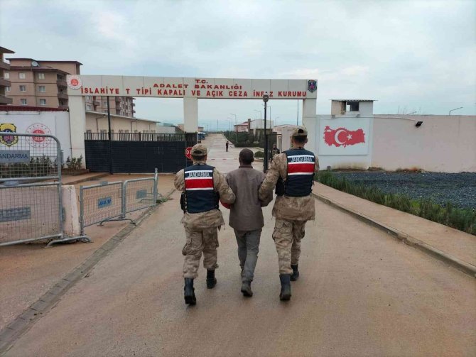 Gaziantep’te Jandarma 9 Günde 23 Aranan Şahsı Yakaladı