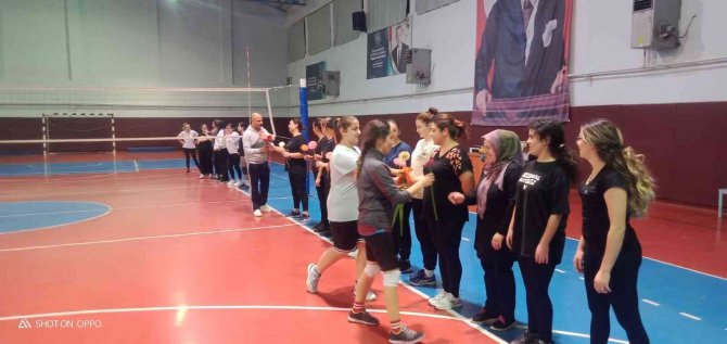 Evinin Sultanları Filede Buluştu