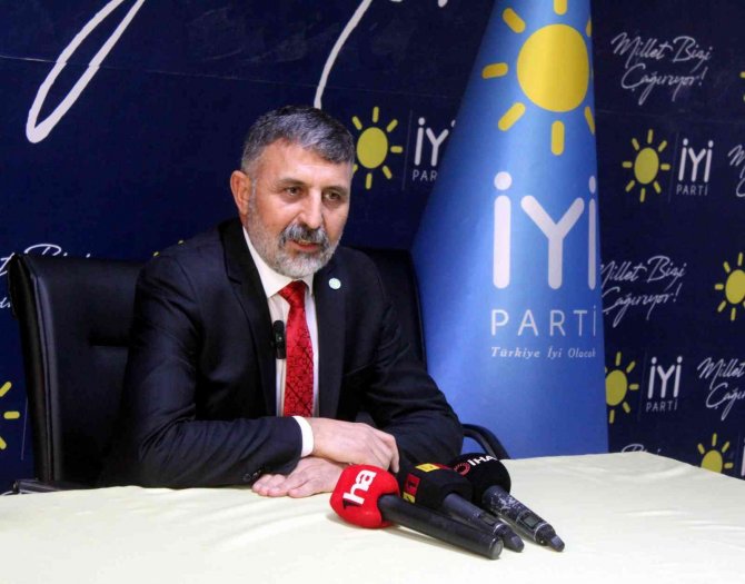 Yurdaer Şahin Adaylığını Açıkladı