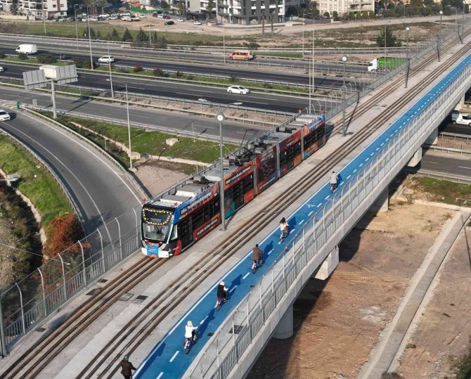 İ̇zmir Büyükşehir Belediyesinden Çiğli’ye Yeni Yıl Hediyesi