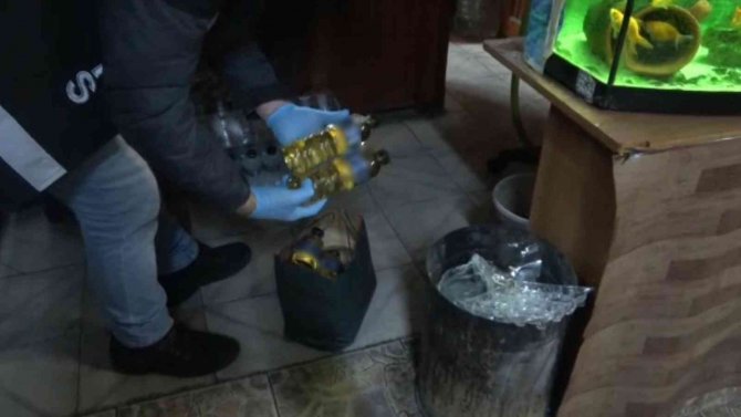 Yılbaşı Öncesi İ̇zmir’de Eğlence Mekanlarına Sahte İçki Operasyonu