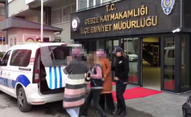 İ̇ş Yerinden Hırsızlık Yapan 2 Şahıs Tutuklandı
