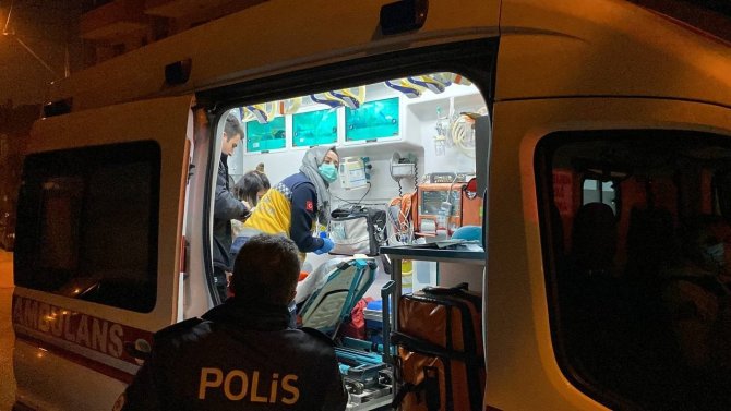 Darp Ettikleri Gencin Üzerine Kurşun Sıktılar, Vurulmayınca Bıçakladılar