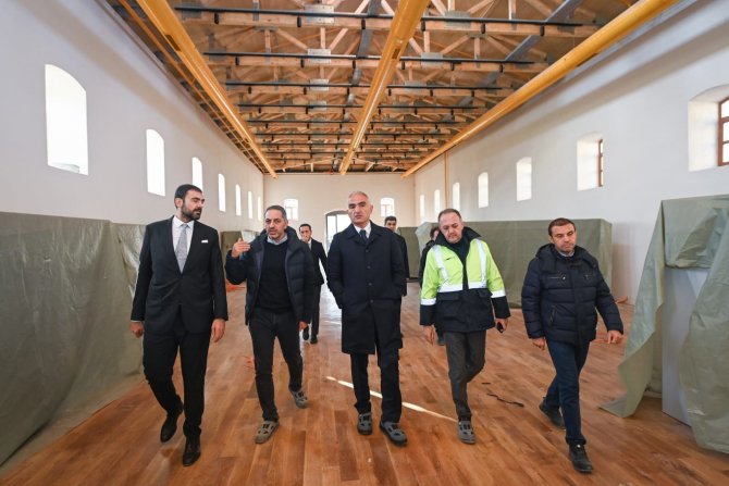 Kültür Ve Turizm Bakanı Ersoy, Rami Kışlası’nda İncelemelerde Bulundu