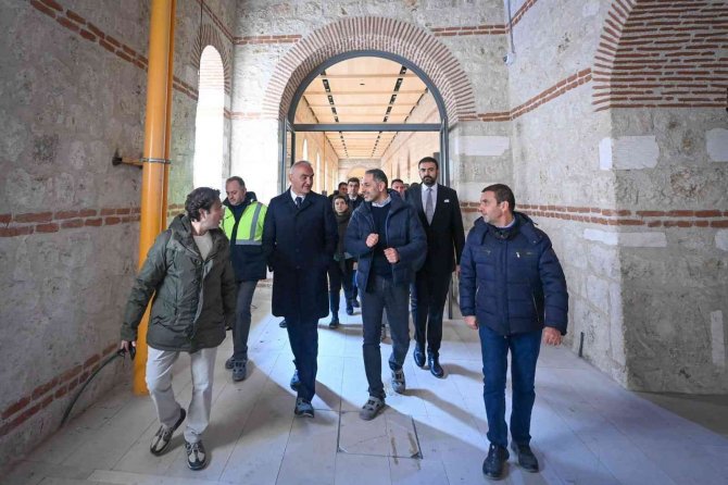 Kültür Ve Turizm Bakanı Ersoy, Rami Kışlası’nda İncelemelerde Bulundu