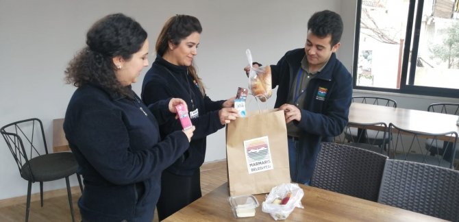 Marmaris Belediyesi’nin Beslenme Çantaları Yüzleri Güldürüyor