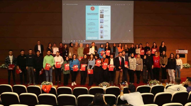 Nevü’de ‘Sağlık İ̇darecileri’ Günü Etkinliği Düzenlendi