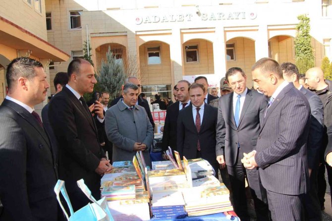 Şehit Savcı Kiraz, Kitaplarla Anılacak