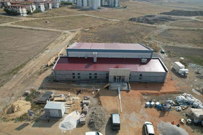 Sincan Yüzme Havuzlarına Kavuşuyor