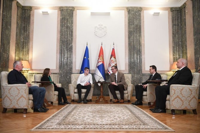 Vucic: "Nato İle Bir Felaketten Şimdilik Kaçınmayı Başardık"