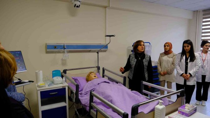 Hastaya Müdahale Bu Simülasyonda Öğrenilecek