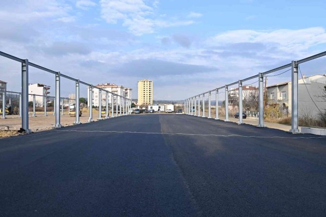 Altınova Kapalı Pazar Yeri Projesi Hızla Yükseliyor