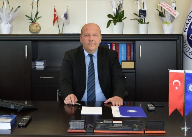 Tbmm Başkanı, Kardeşi Gibi Gördüğü Halasının Oğlunun Cenaze Namazını Kıldırdı