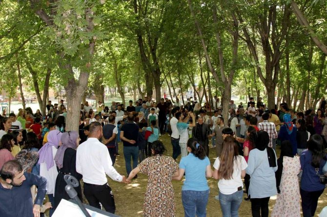 Van Büyükşehir Belediyesi 21 Bin 834 Yardım Talebine Karşılık Verdi