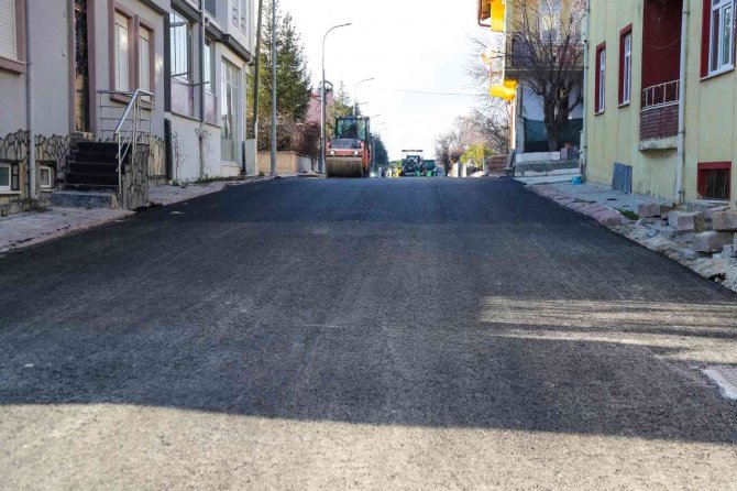 Yoncalı’da Asfalt Mesaisi