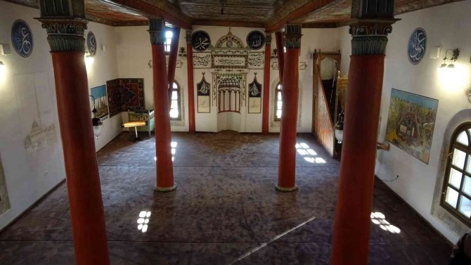 Restore Edilen 249 Yıllık Cami Yeniden İbadete Açıldı