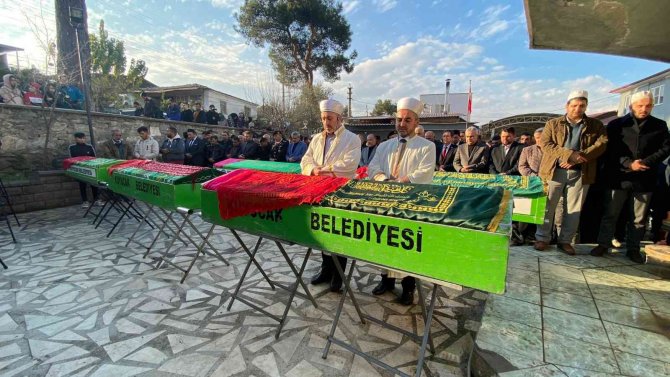 Patlamada Hayatını Kaybeden 5 Kişi Son Yolculuğa Uğurlandı