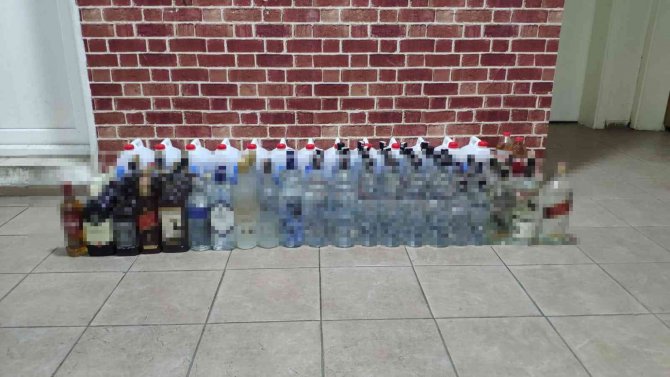 Beyoğlu’nda Sahte Alkol Operasyonu: 65 Litre Etil Alkol Ele Geçirildi
