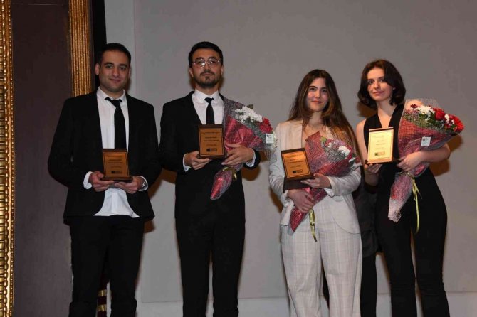 Ulusal Beste Yarışmasında Deü Gururu