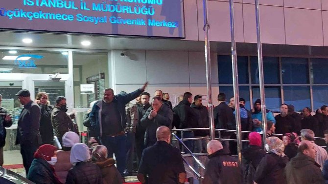 Eyt Yoğunluğu Hafta Sonu Da Devam Ediyor