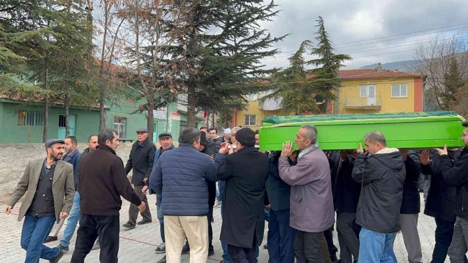 78 Yaşında Vefat Eden Kore Gazisi Toprağa Verildi