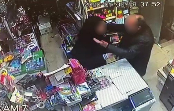 Fatih’te 14 Yaşındaki Kızı Taciz Eden Kırtasiyeci Serbest Bırakıldı