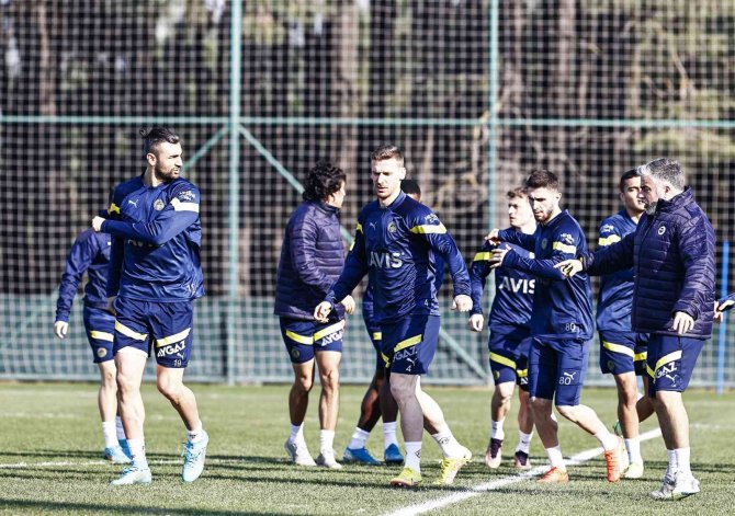 Fenerbahçe, Antalyaspor Maçı Hazırlıklarını Sürdürdü
