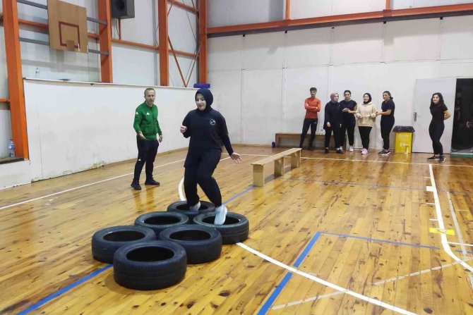 Gençler Polislik Hayallerinin Peşinde