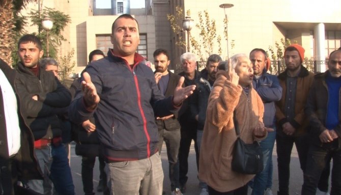 İ̇zmir’deki Vinç Faciasında 3 Gözaltı