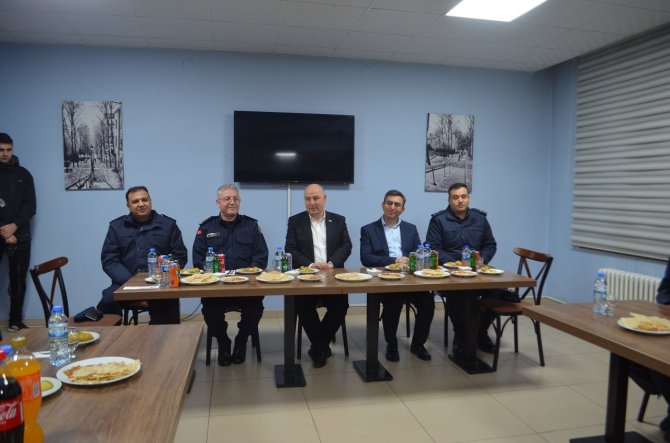 Emniyet Ve Jandarmanın Yeni Yılı Kutlandı
