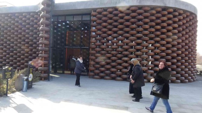 Kars Yerli Ve Yabancı Turistlerin İlgisini Çekiyor