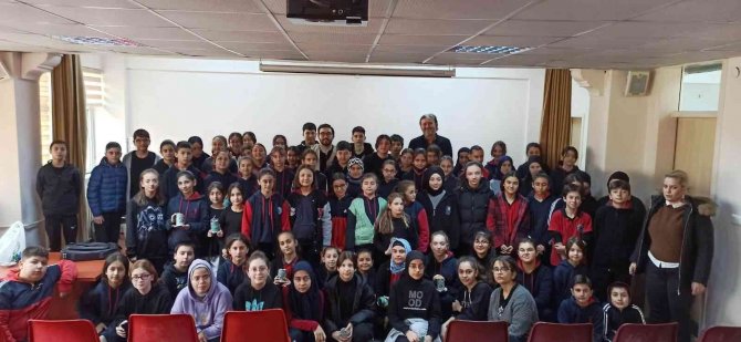 Kütahya İ̇hh’dan “İ̇yilikte Yarışan Sınıflar” Projesi Tanıtımı