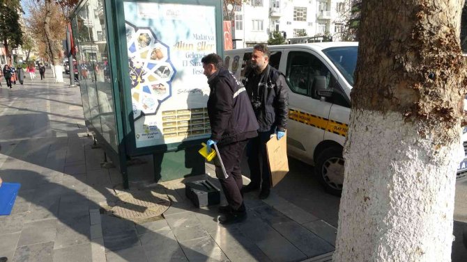 Markette Hırsızlık Güvenlik Kamerasında