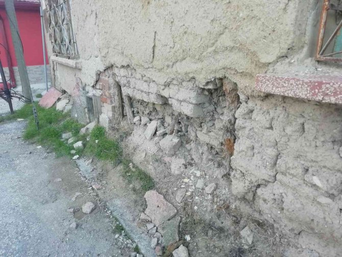 Metruk Ve Hasarlı Binalar Bu Dönem Daha Riskli