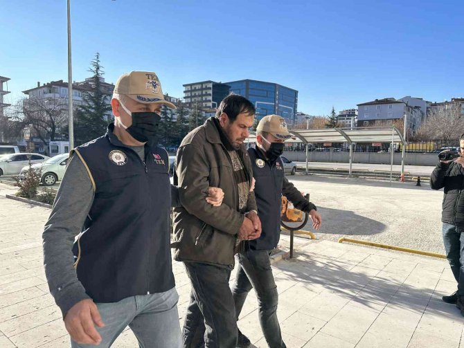 Niğde’de Deaş’lı 1 Kişi Gözaltına Alındı