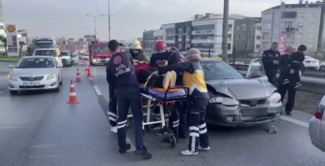 Pendik D-100 Karayolunda Zincirleme Trafik Kazası: 1 Yaralı