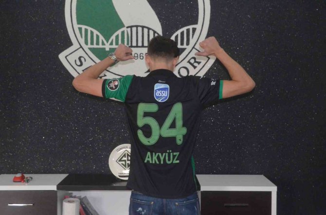 Sakaryaspor, Mehmet Akyüz’ü Kadrosuna Kattı