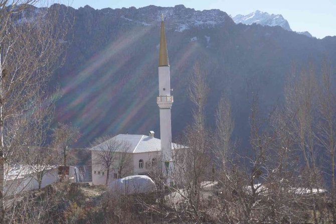 Tavşanlar Köylülerin Korkulu Rüyası Oldu, Çiftçi Torbalı Önlem Aldı
