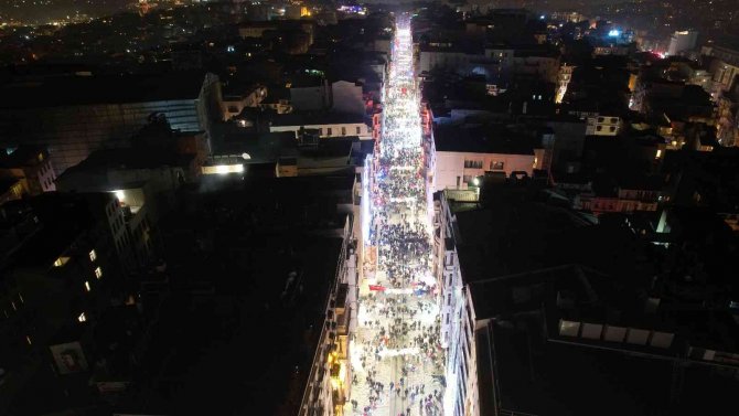 Taksim Meydanı’nda Yılbaşı Yoğunluğu Havadan Görüntülendi