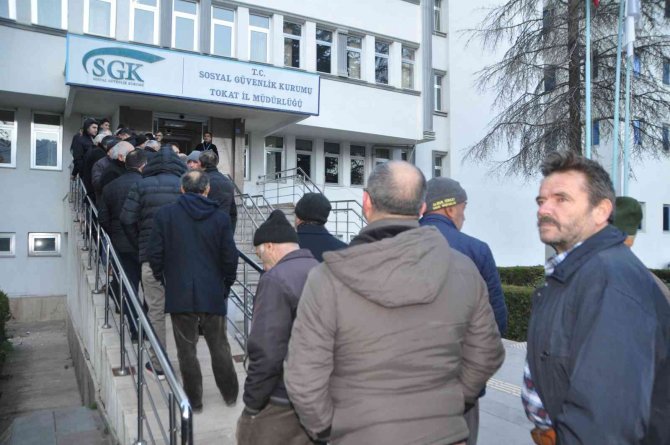 Yılın Son Günü Eyt Kuyruğu