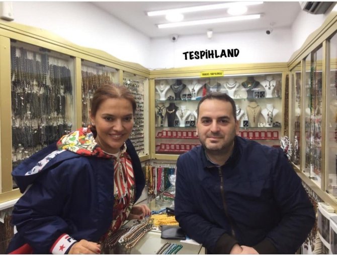 Ünlülerin Tespihçisi...tanesi 35 Bin Dolar