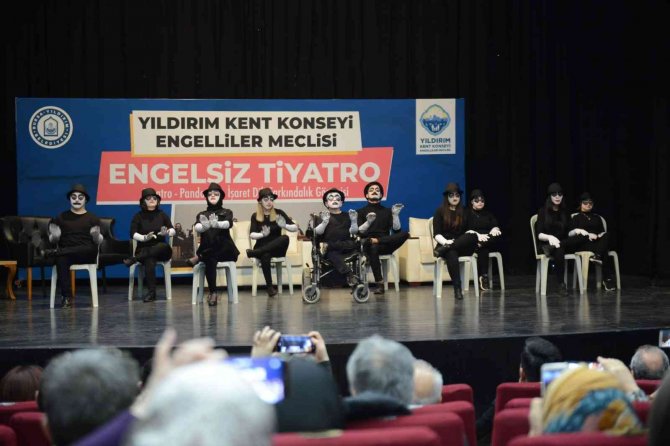 Yıldırım’da ‘Engelsiz Tiyatro’ Oyunu