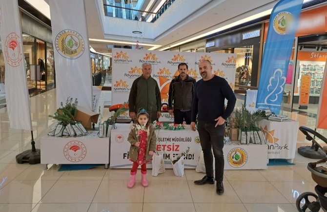 Adıyaman’da Fidan Dağıtımları Devam Ediyor