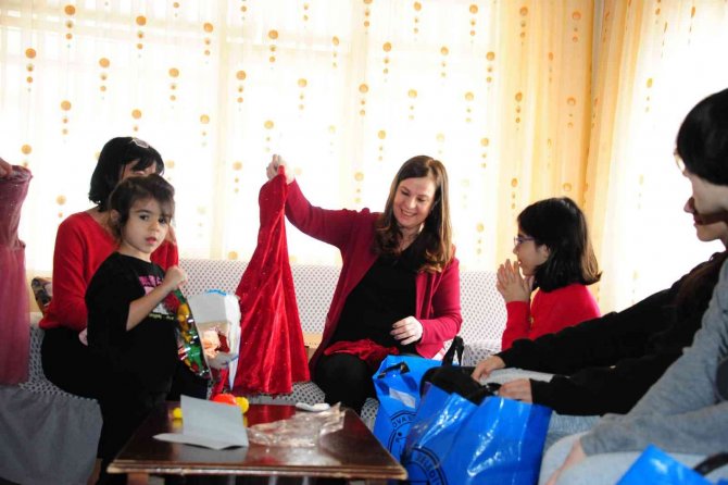 Balçova’da Çalkaya Ailesi’nin Yılbaşı Klasiği